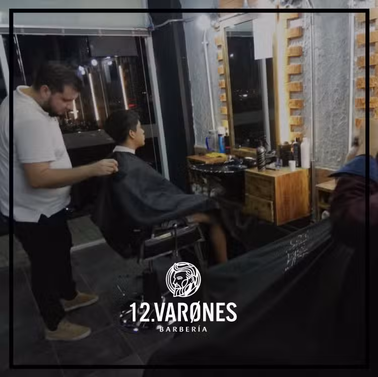 12 Varones Barber&iacute;a en Canc&uacute;n