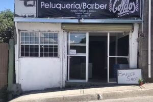 3 Goldos Barber Shop