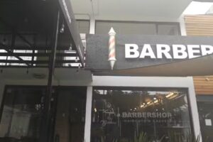 4 Brothers Barbershop Sat&eacute;lite