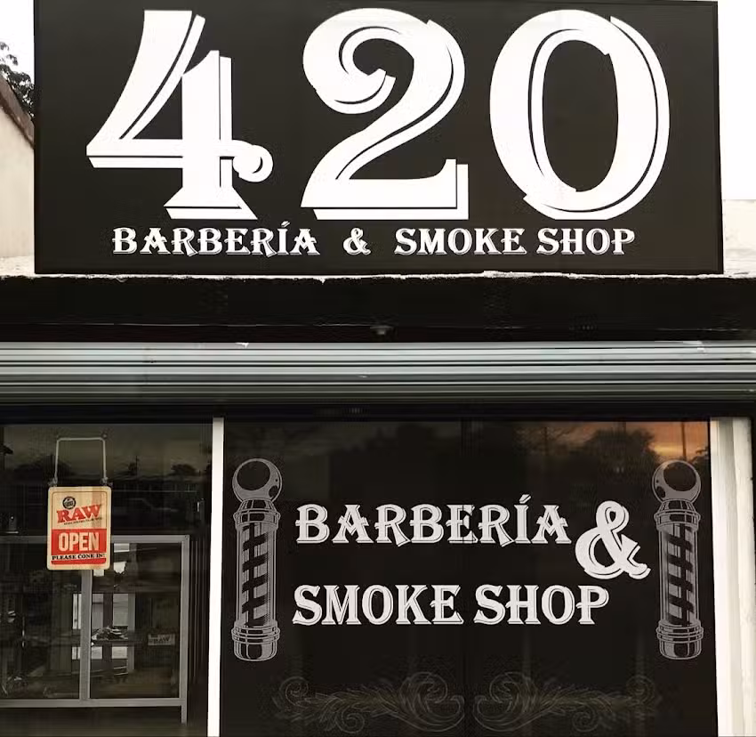 420 Barber&iacute;a & Smoke Shop