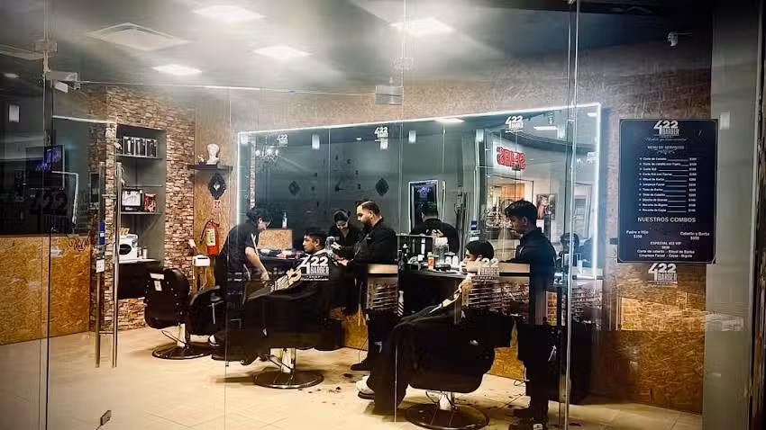 422 BARBERSHOP COATZA