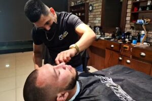 85 Barbería Plaza Adana