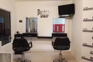 911 EMERGENCY BARBER SHOP