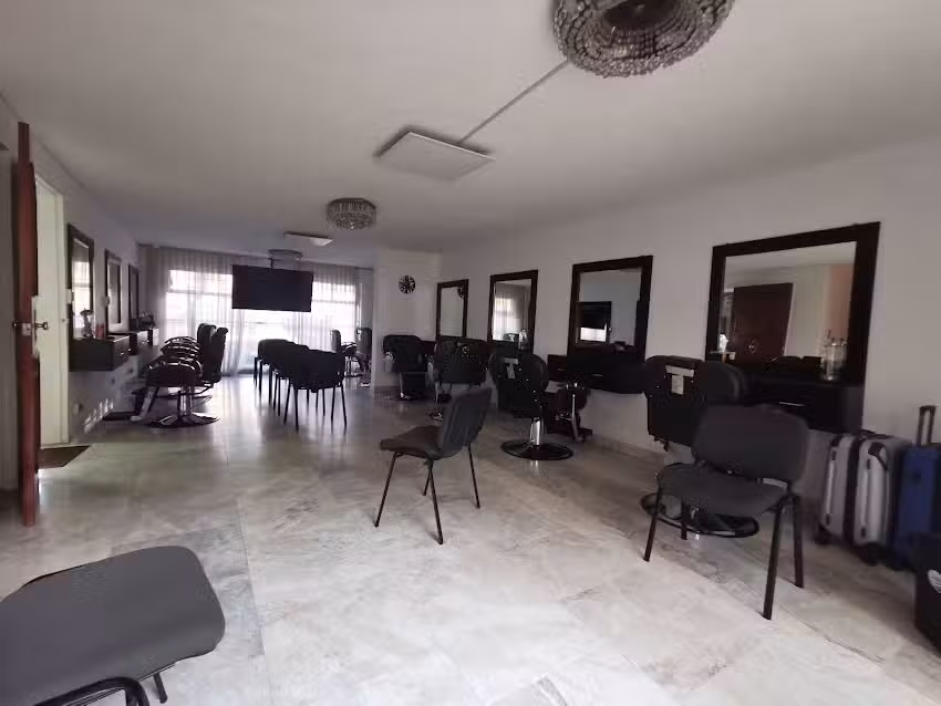 Academia de Barber&iacute;a y Tatuaje Profesional The Hipster