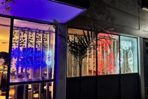 ADASHA BARBER&Iacute;A