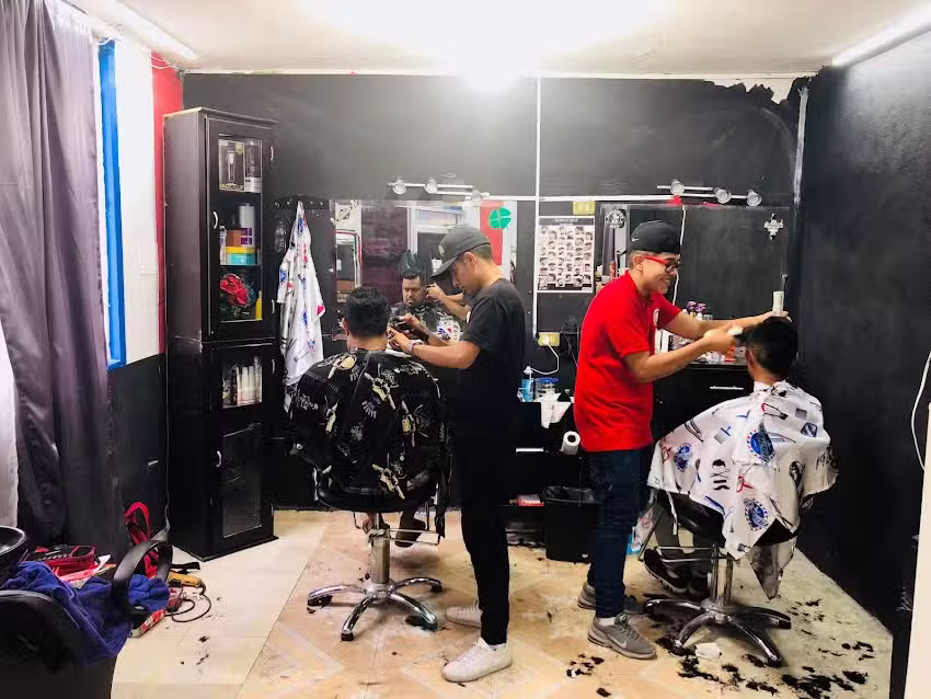 Aleman Barber Shop