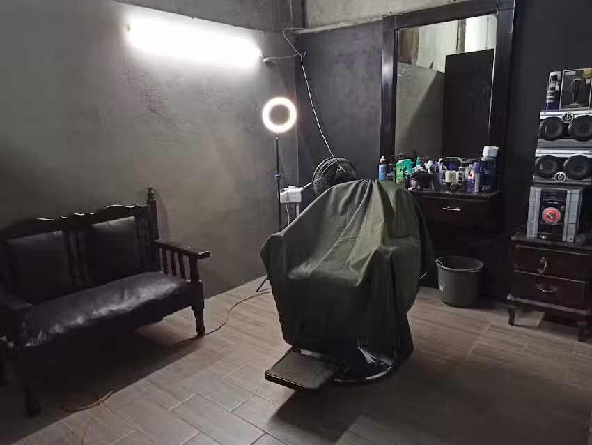 Alexi&rsquo;s Barber Shop