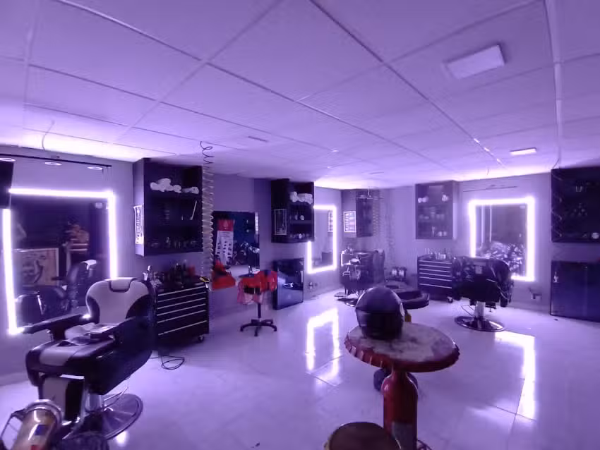 Alferro Sports Barber