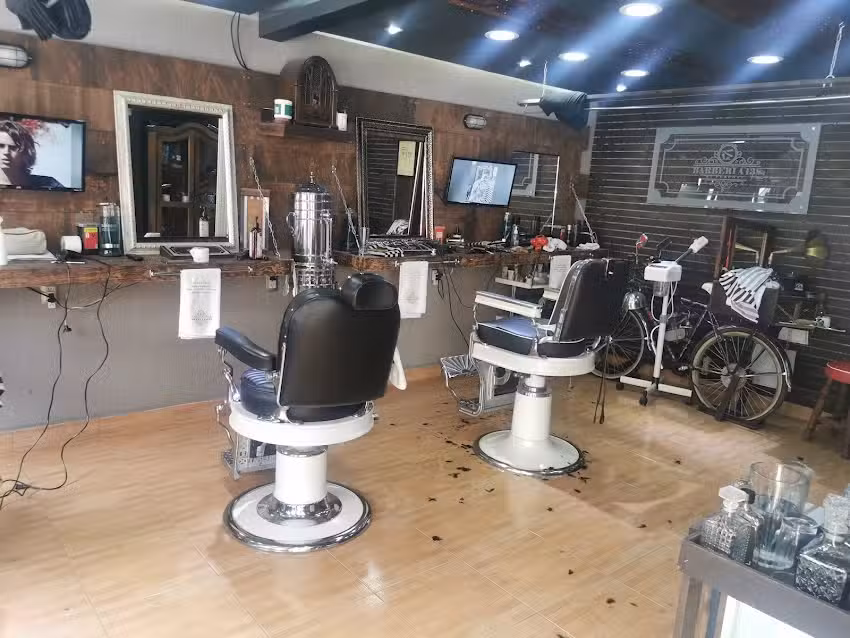 Aristos, Peluquer&iacute;a & Barber&iacute;a