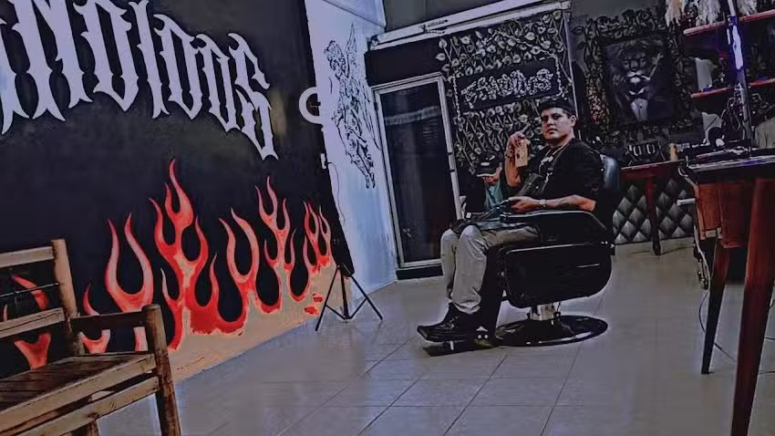 BANDIDOS BARBER STUDIO