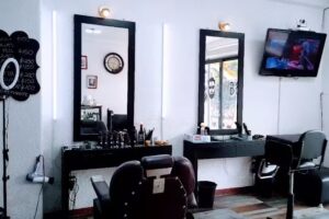 Barber & Beauty