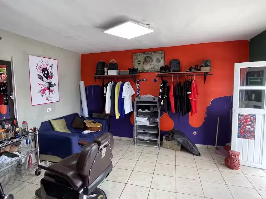 Barber- Boutique /&ldquo;Paradise&rdquo; /