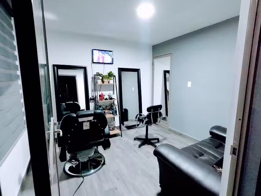 Barber & Sal&oacute;n By Yaneth Pachuca