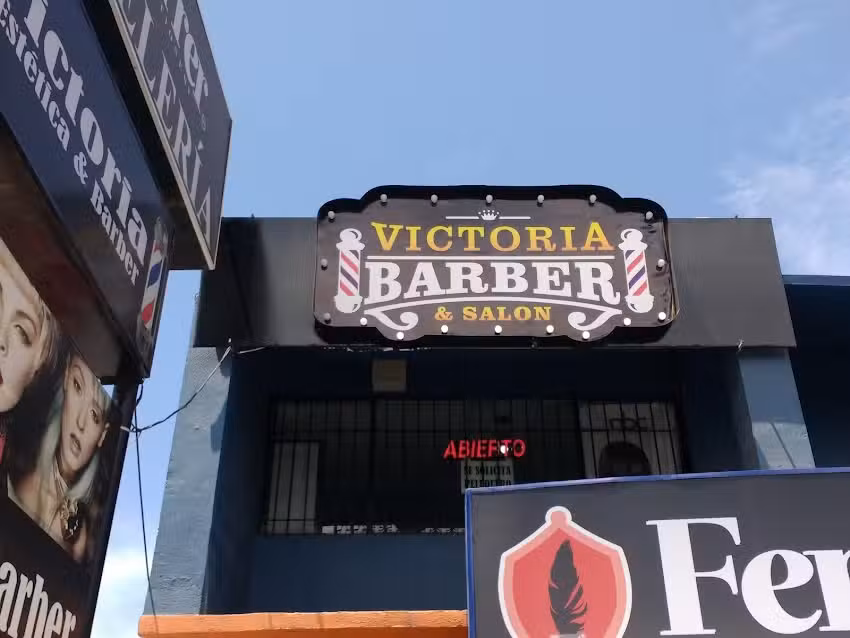 Barber & Sal&oacute;n Victoria