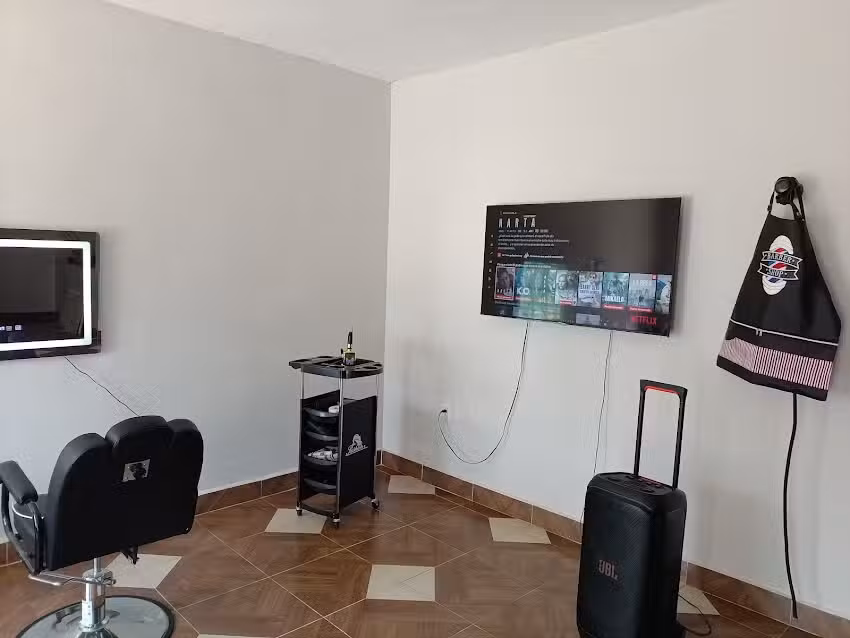 Barber shop KONG. FOR MEN- SAN RAFEL