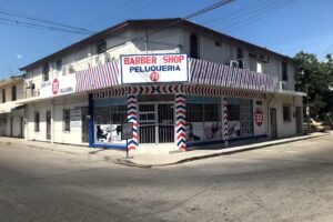Barber Shop peluquer&iacute;a 33