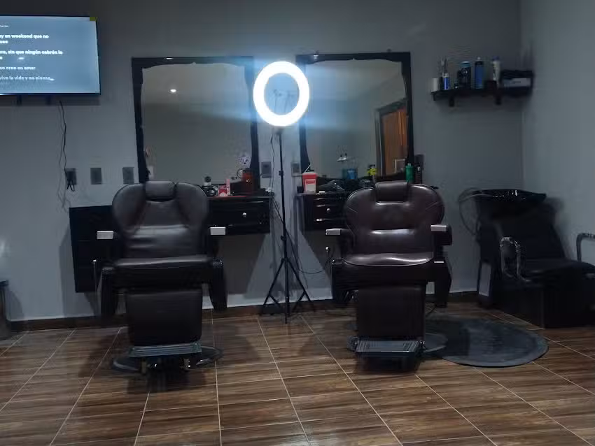 Barber Shop y Boxing el POLLO