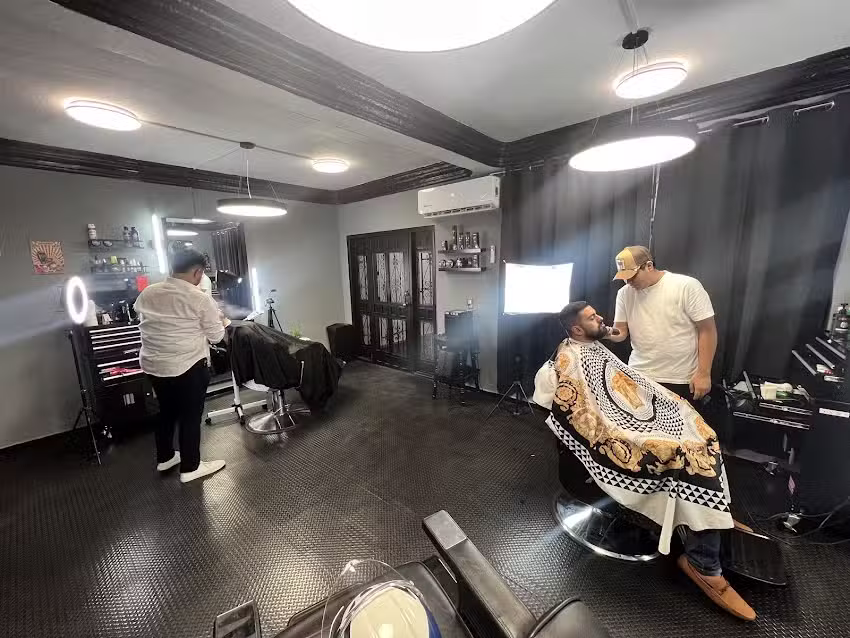 Barber Studio Doble L