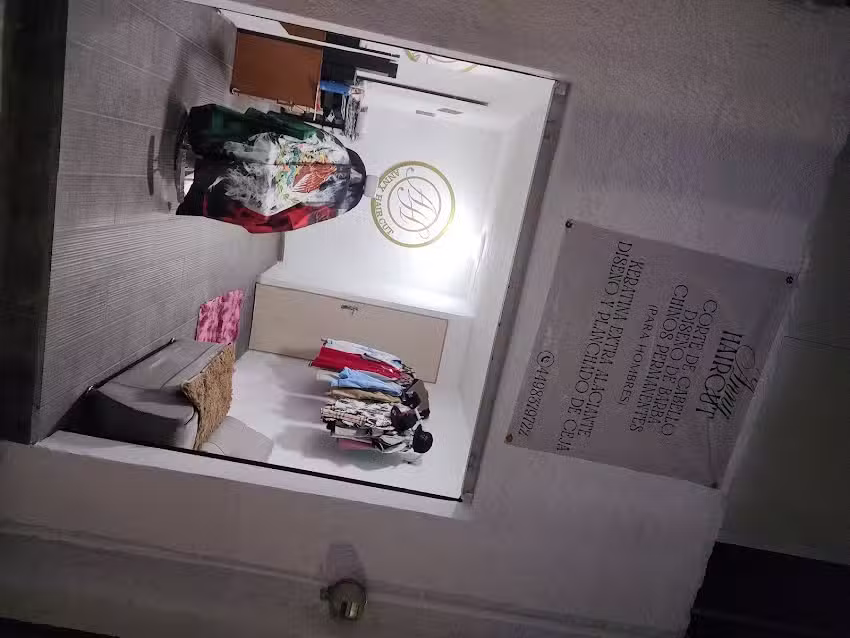 Barber&iacute;a Anny Haircut