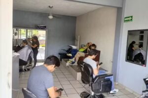 Barber&iacute;a Apolo