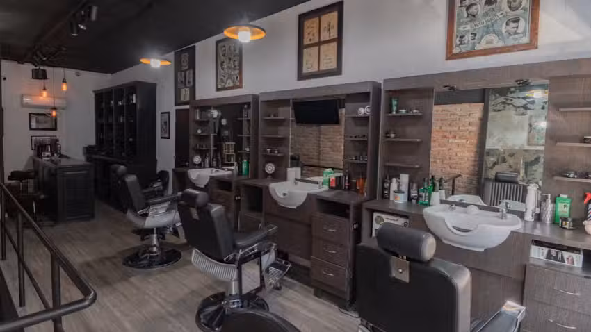 Barber&iacute;a Barber Shop by FH