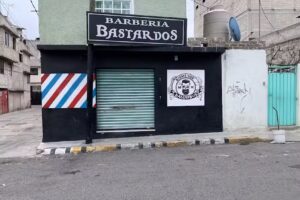 Barber&iacute;a Bastardos