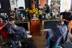 Barber&iacute;a Black Barber Sal&oacute;n & Spa