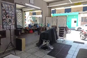 Barber&iacute;a caballero barb&oacute;n