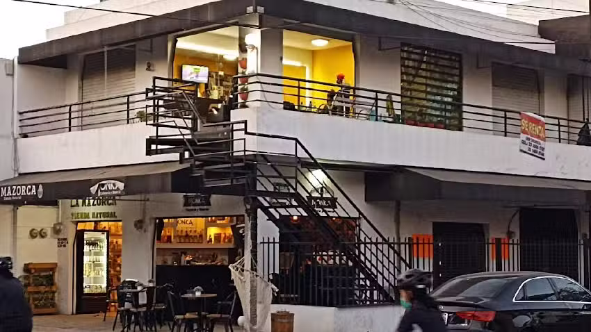 BARBER&Iacute;A CARRANZA 707