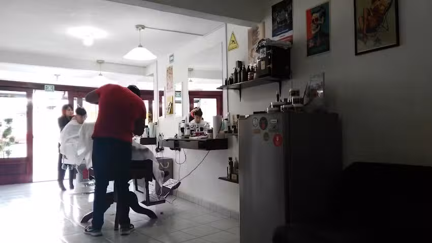 Barber&iacute;a Central