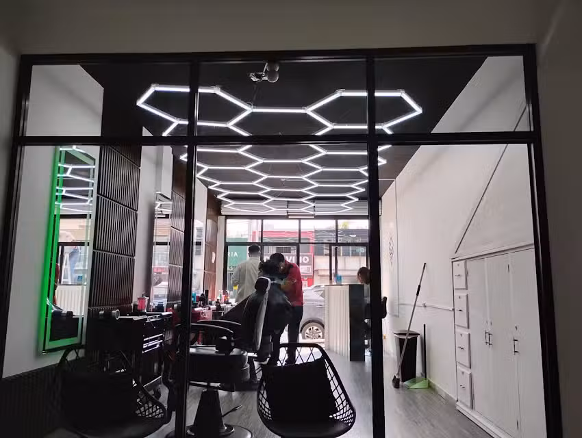 BARBER&Iacute;A EL ALFA