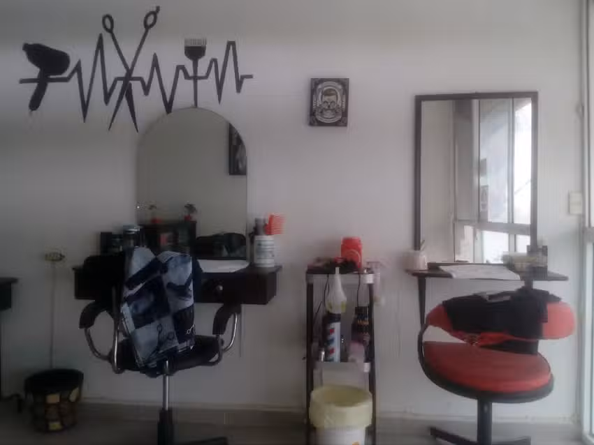 &ldquo;Barberia El Azteca&rdquo; & Salon de Belleza