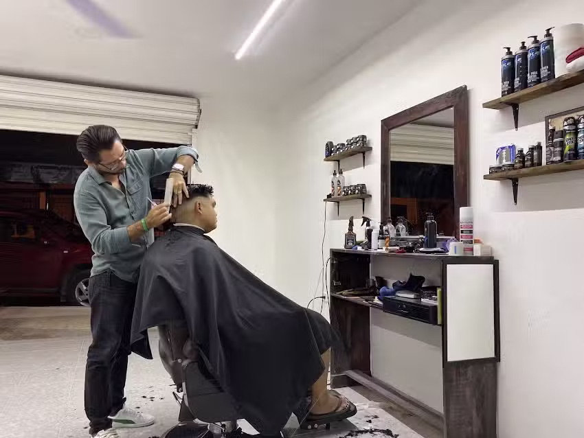 Barber&iacute;a El imperio