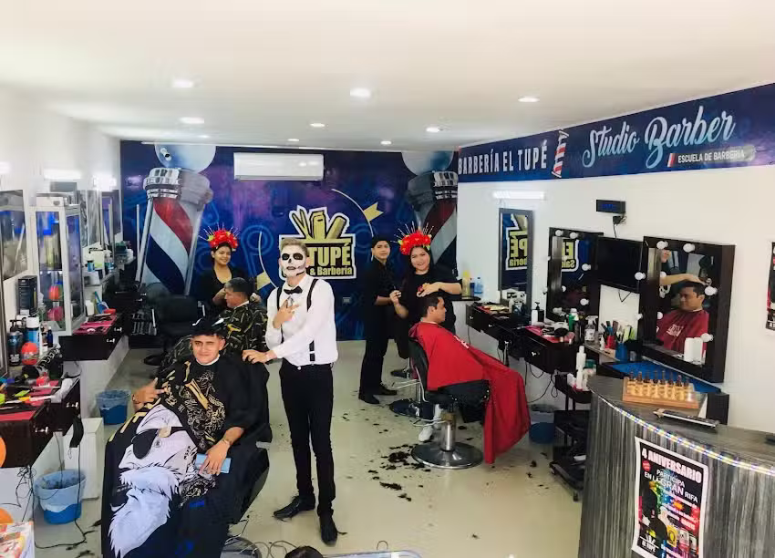 Barber&iacute;a El Tup&eacute;