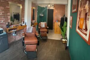 Barber&iacute;a Fer Moy & Mele