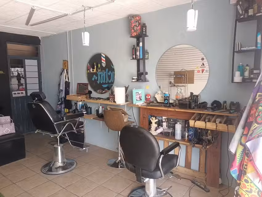 Barber&iacute;a La Mancha