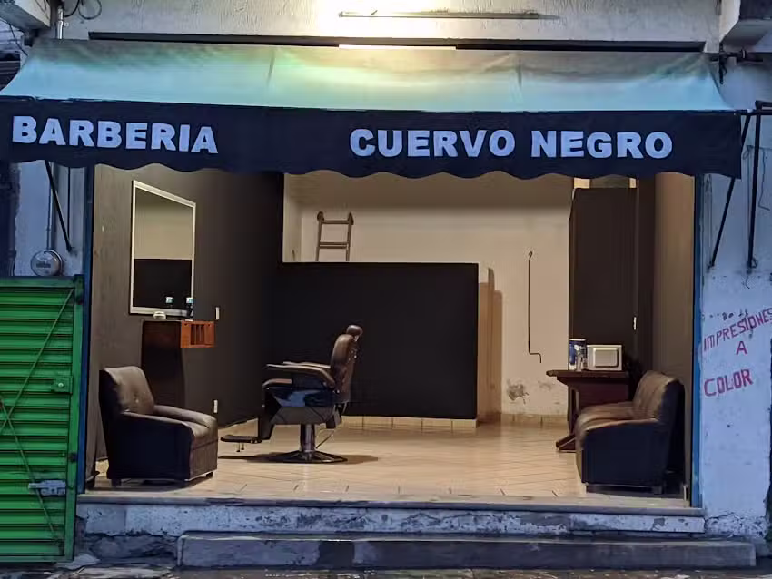Barber&iacute;a & Peluquer&iacute;a Cuervo Negro
