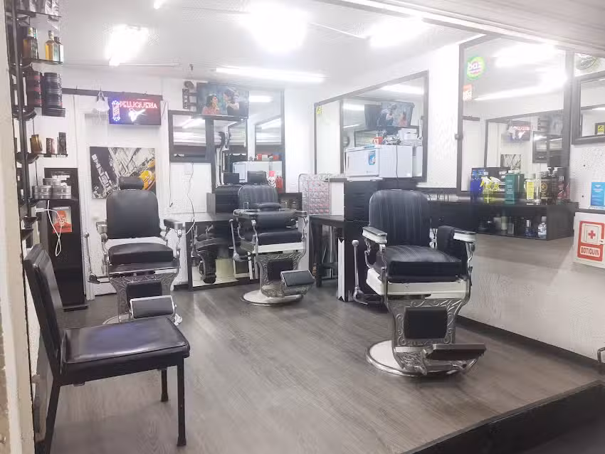 Barber&iacute;a & Peluquer&iacute;a Jim&eacute;nez