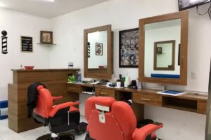 BARBERÍA & PELUQUERIA ZEUS