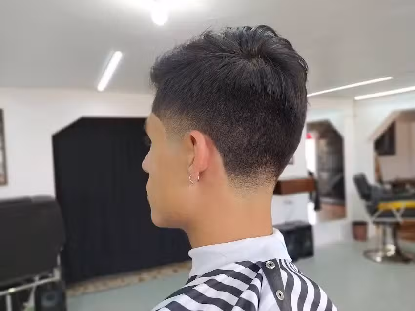 Barber&iacute;a Reyes