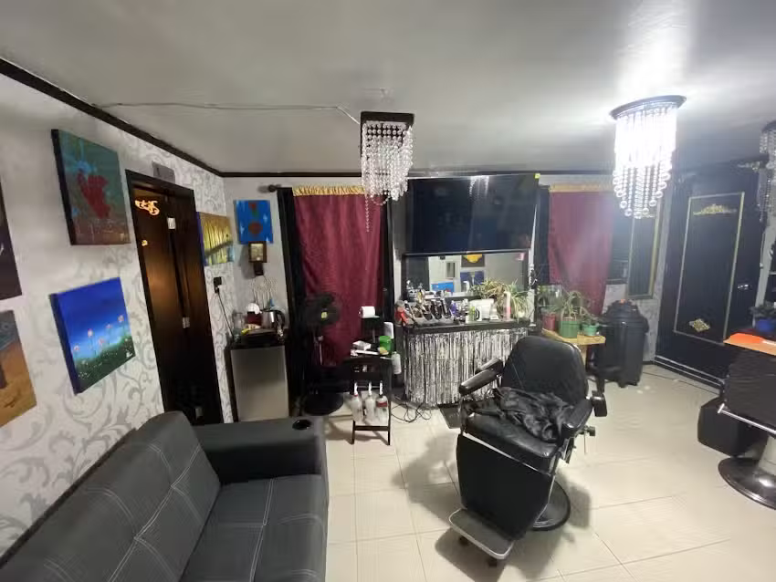 Barberia Reyes Peluqueros