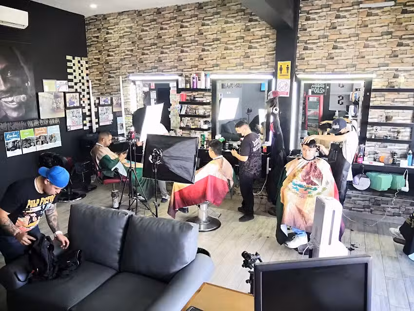 Barberia Versalles Cuu