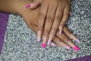 Barber&iacute;a y est&eacute;tica ELEGANT