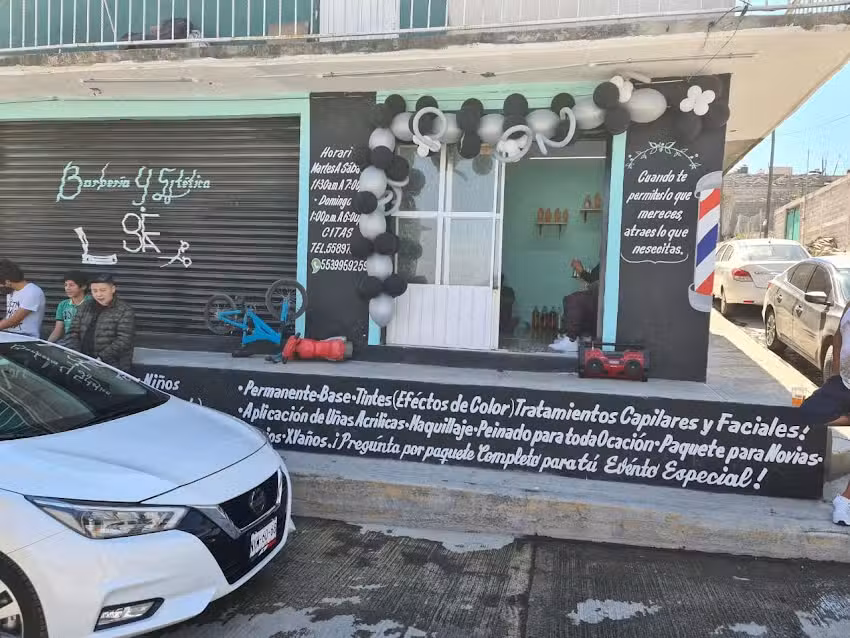 Barber&iacute;a y Estetica Sof&iacute;a . San Isidro tlaixco