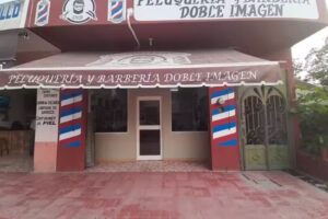 Barberia y Peluqueria Doble Imagen