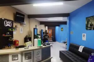 Barbería y Peluquería Güeros
