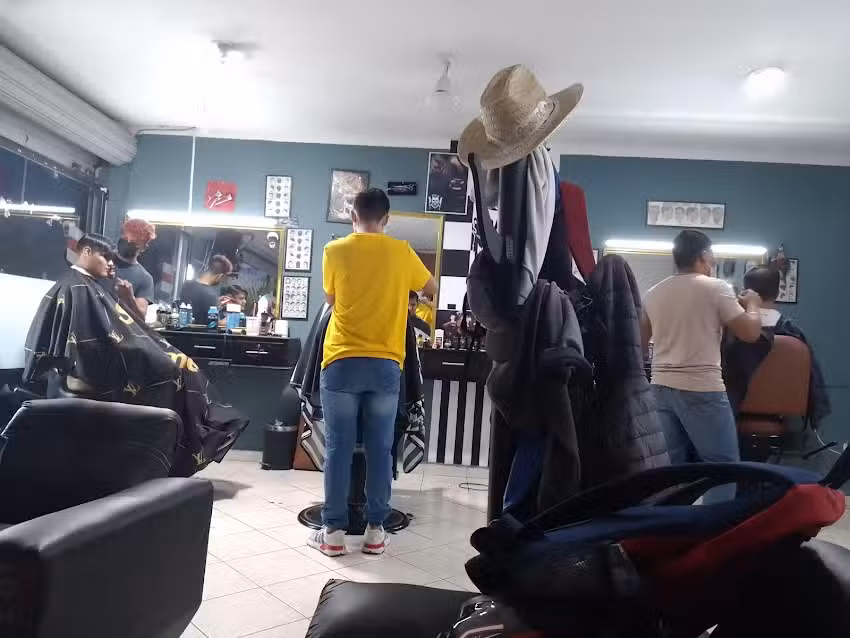 BARBERIA Y PELUQUERIA &ldquo;RUFI&Aacute;N&rdquo;