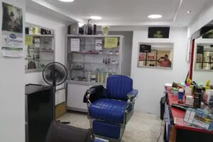 Barber&iacute;a y peluquer&iacute;a Salom&oacute;n R M