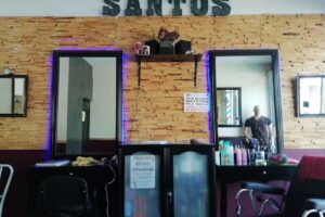 BARBERIA Y PELUQUERIA SANTOS