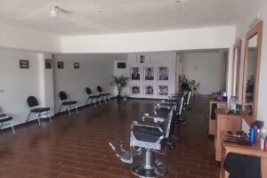 Barber&iacute;a y Peluquer&iacute;a SOSA. Sucursal Paseo la Rosita